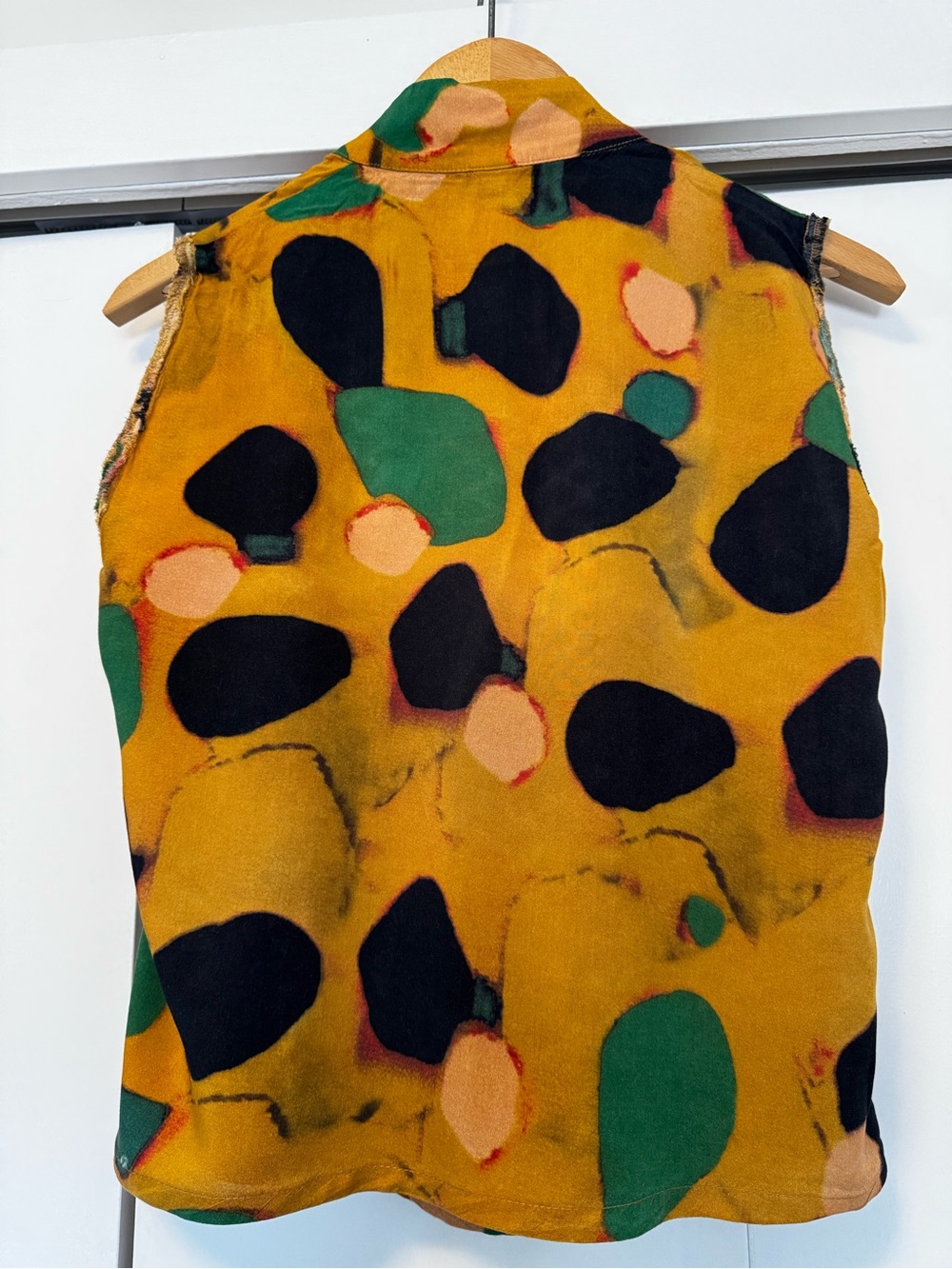 Eve Gravel Montreal Abstract Print Mock Neck Sleeveless Blouse Top Yellow XS - Picture 5 of 8